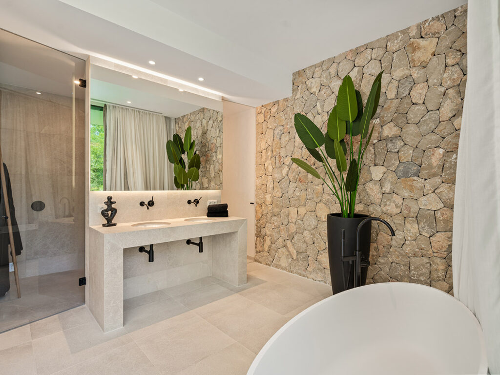 Villa Binifaldo Son Vida BGL Group Bathroom