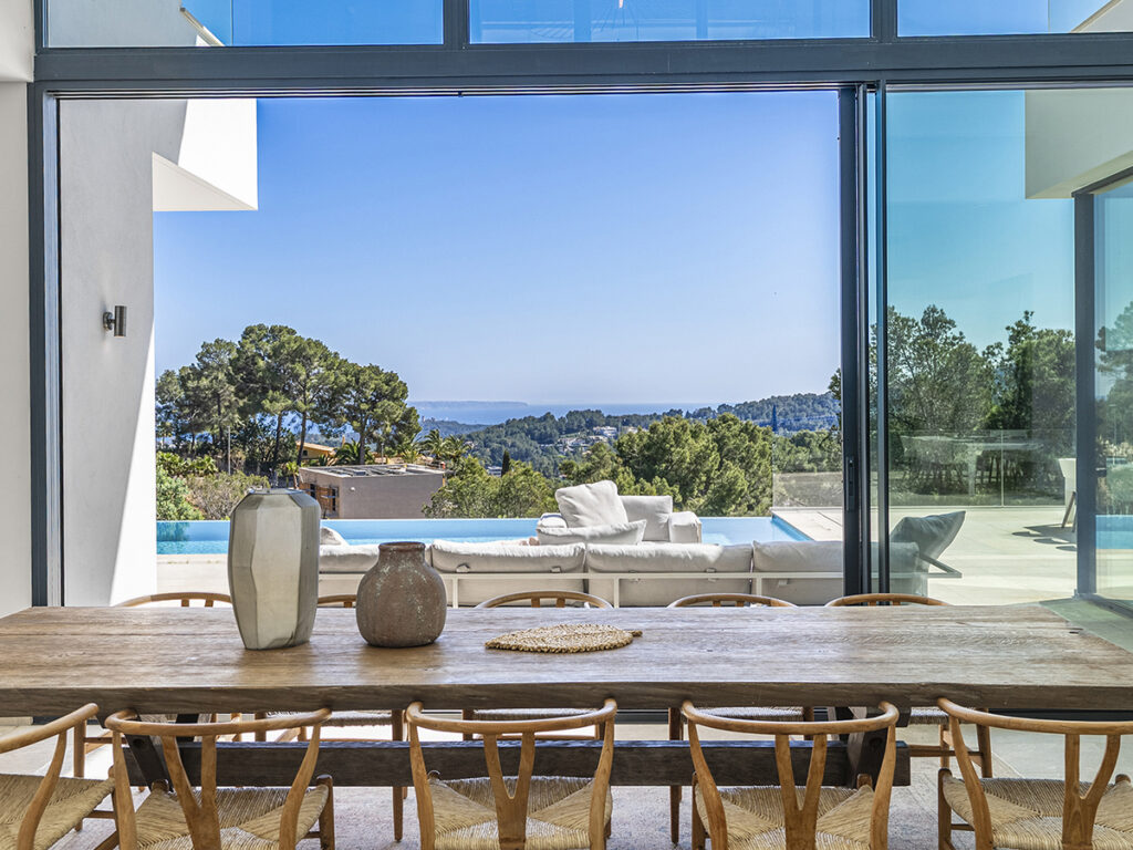 Villa Boscana for Sale in Son Vida Mallorca by BGL Group Dining table with views