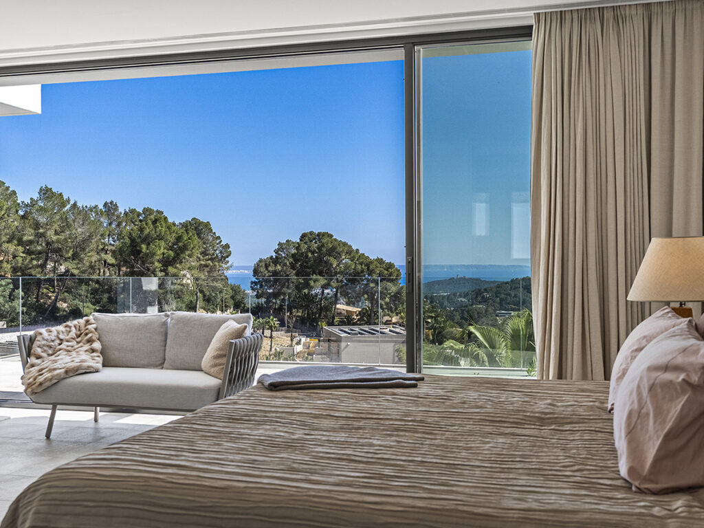 Villa Boscana for Sale in Son Vida Mallorca by BGL Group Master bedroom Detail